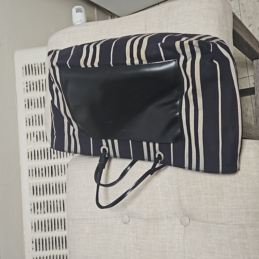 Burberry Bag - Picture 9 of 11